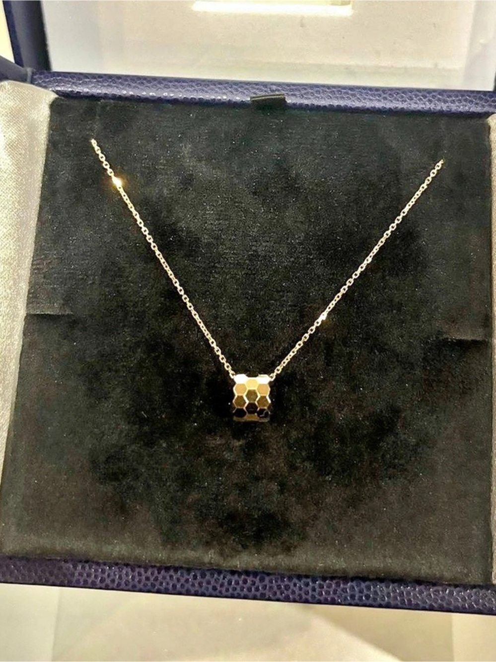 Chaumet
Bee de Chaumet Small Rose Gold Pendant  Like New